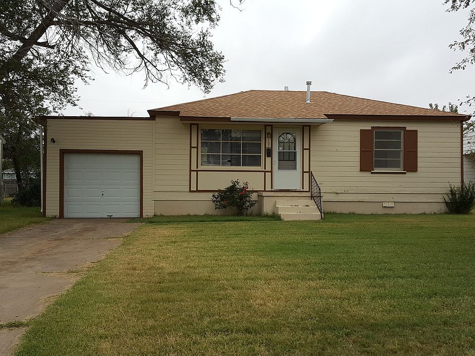 1st image of 102 N Palo Duro St