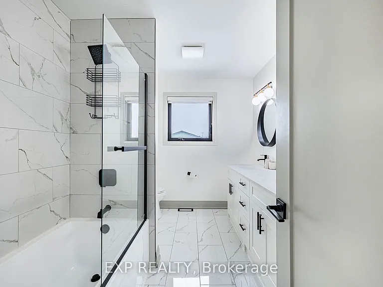7623 Chorozy St — Photo 18