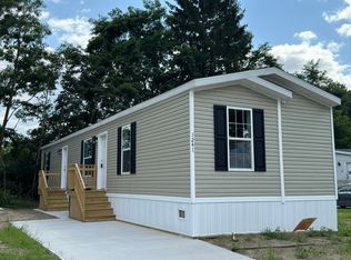1243 Lucy Ave, Jackson, MI