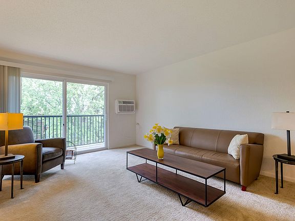 Living Room - Laurels
