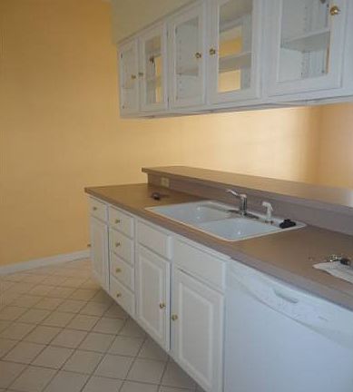Kitchen Over Looks Dining