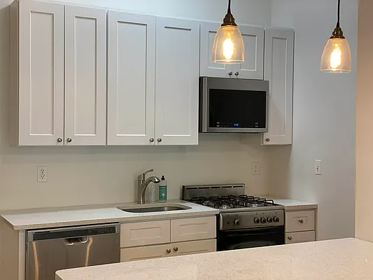 Rented by TheRealEstateCompany.com LLC | media 14