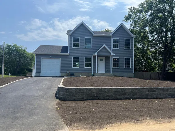 96 BAYBRIGHT Drive, Shirley, NY 11967