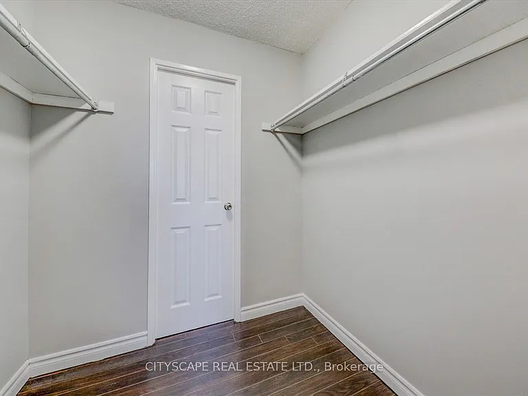 25 Sunrise Ave #914 — Photo 7