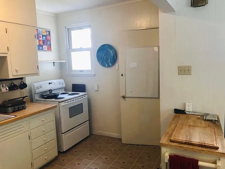 2102 E Beverly Rd — Photo 8