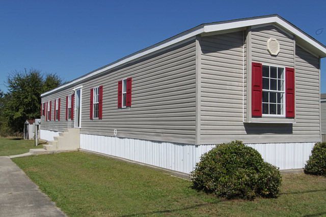1st image of 348 Blakefield Dr