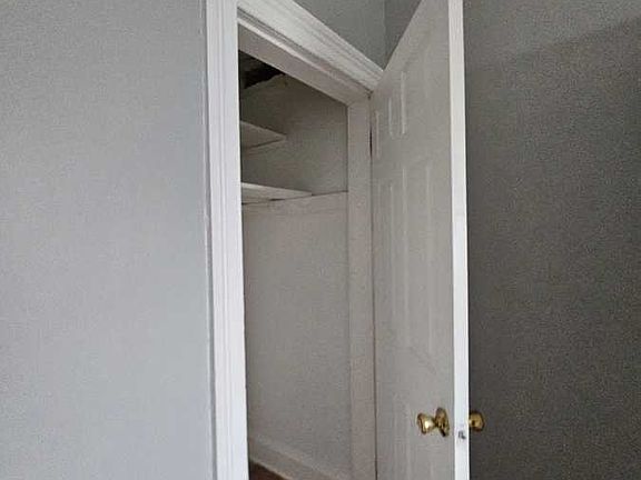 5th image of 86 Glenwood Ave