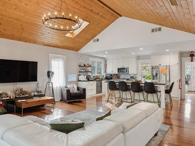 94 SIr Francis Drake Boulevard, Ross, CA, 94957