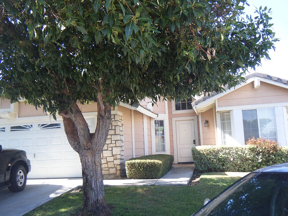 1st image of 15072 Cornflower Ct