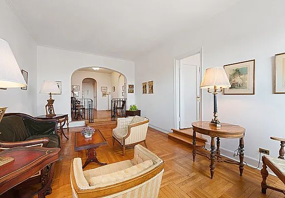 4th image of 41-08 43rd St #6A