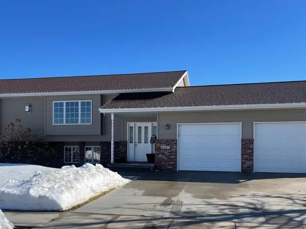 2503 L Ave, Gothenburg, NE 69138