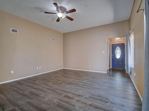 3rd image of 5759 Pinon Altos Rd NW
