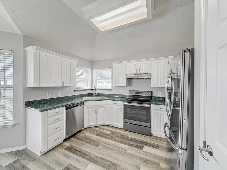 3300 Tommy Hays Dr — Photo 23