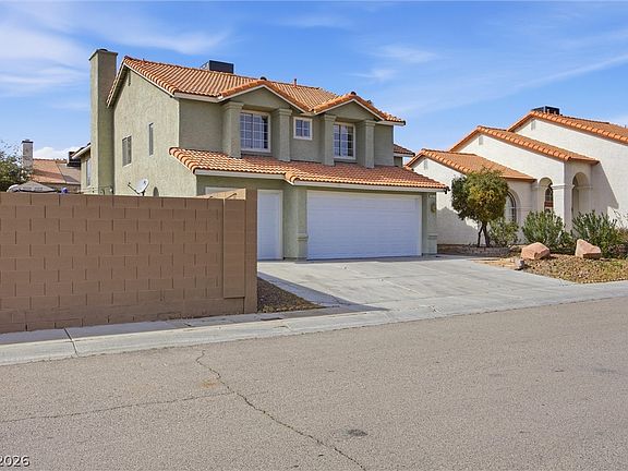 3rd image of 4611 Stearman Dr