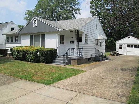 2nd image of 634 E 31st St