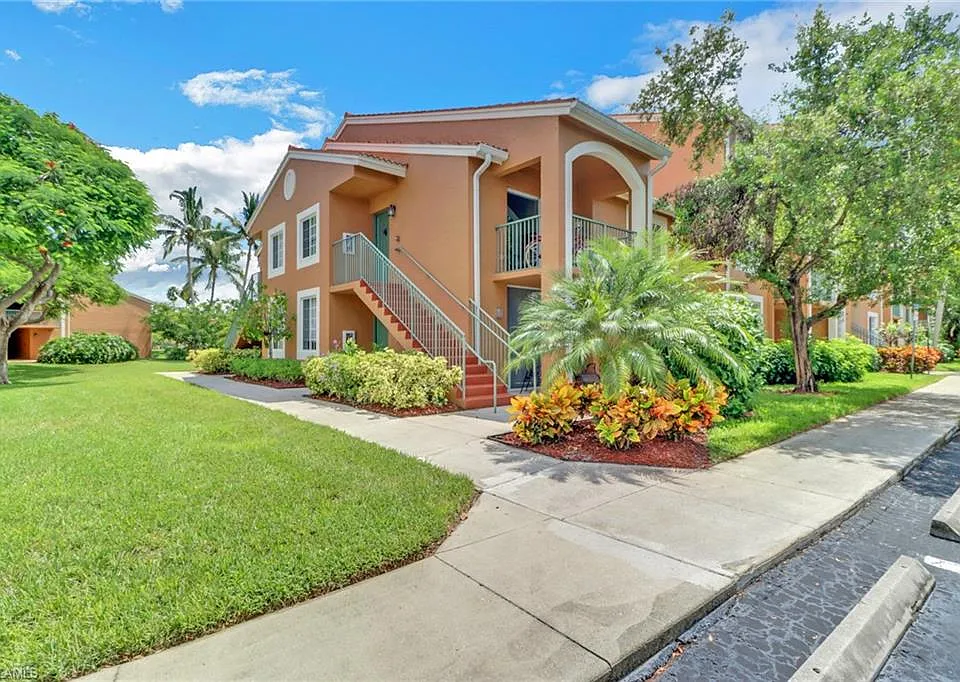 1205 Wildwood Lakes Blvd #201