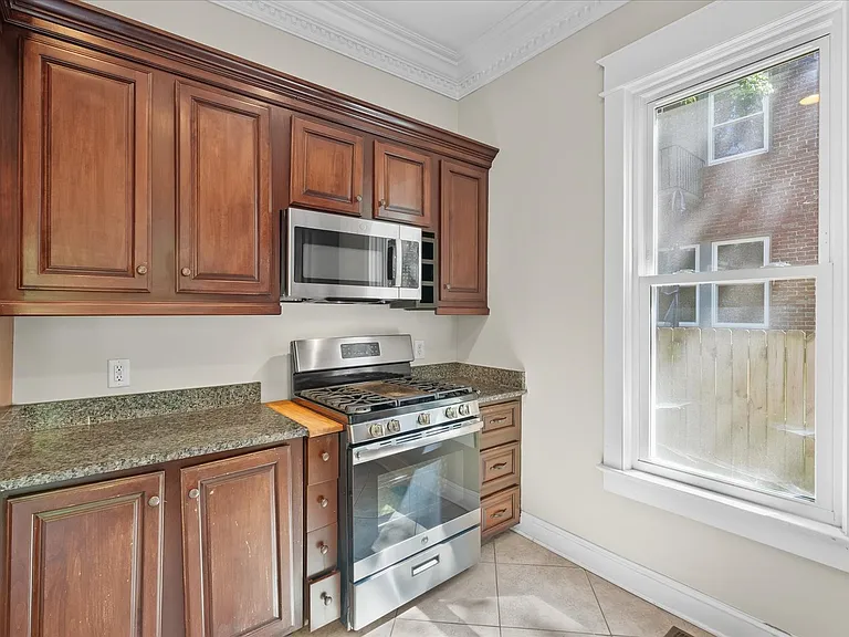 708 Shelby Ave — Photo 18