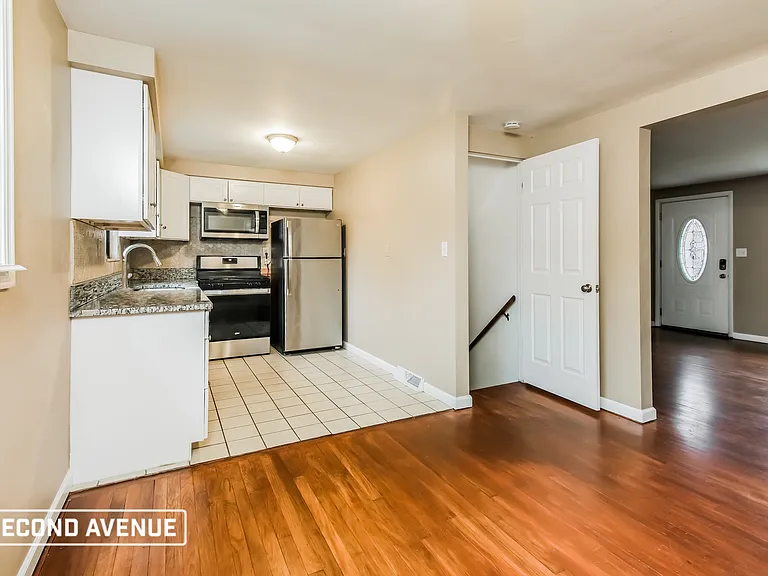 11556 McKee Rd — Photo 2