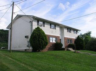 210 Price Rd APT 4, Elizabethton, TN 37643