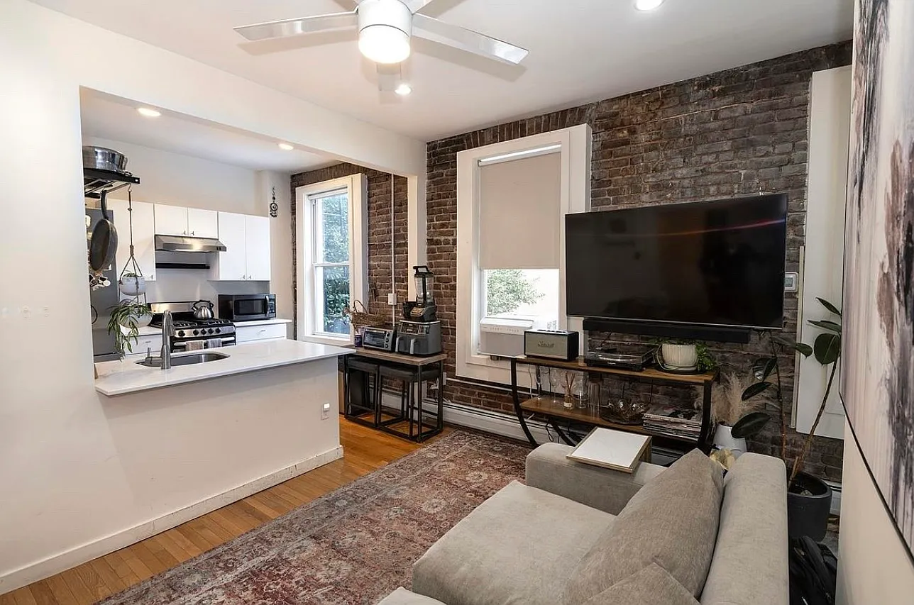 2 bed, $2,400 — Photo 2