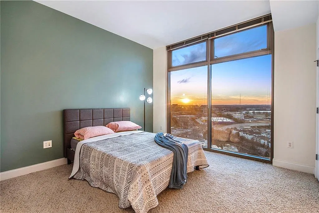 2 bed, 2.5 bath, 1369 sqft, $3,750 — Photo 4