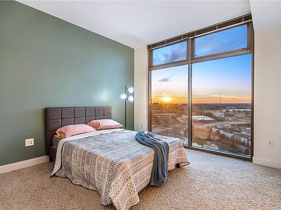 4th image of 270 17th St NW Unit 2610
