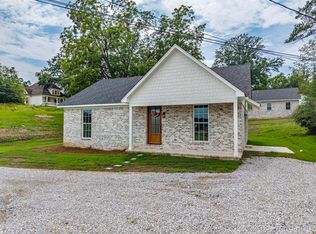 208 Market St, Water Valley, MS 38965