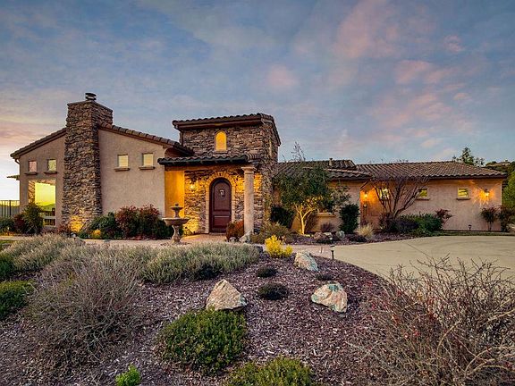 3rd image of 2601 Piedra Verde Ct