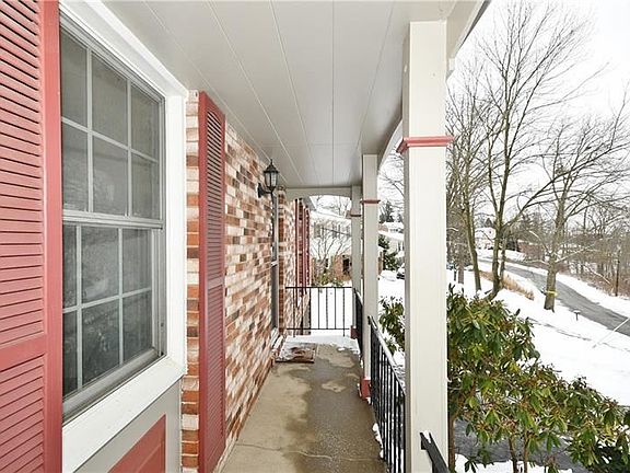 2nd image of 2453 Giant Oaks Dr