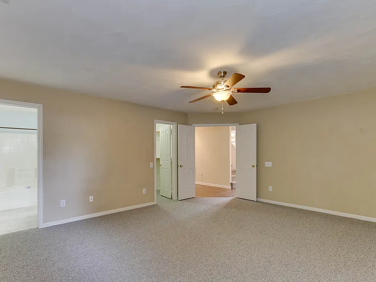 1133 Lady Ashley Dr #1 — Photo 9