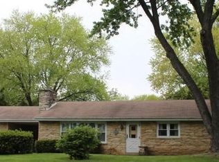 1825 Lone Oak Cir E, Brookfield, WI 53045