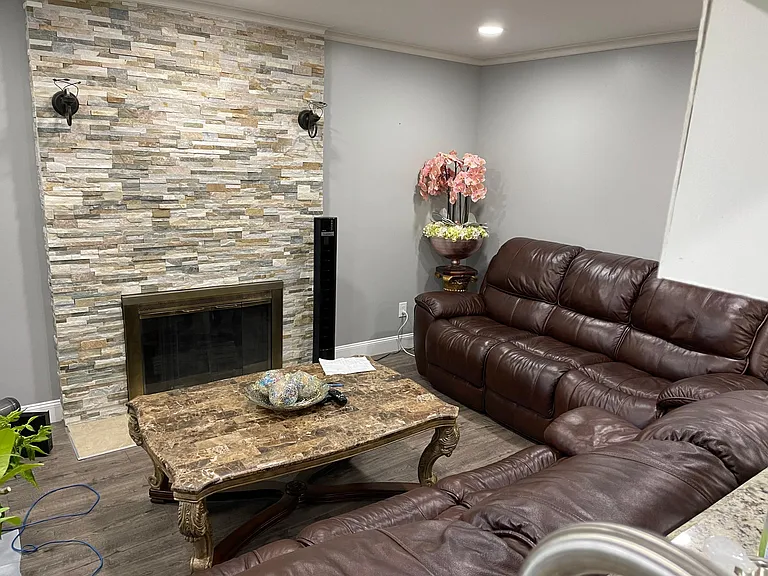 12836 Pomona Dr — Photo 11