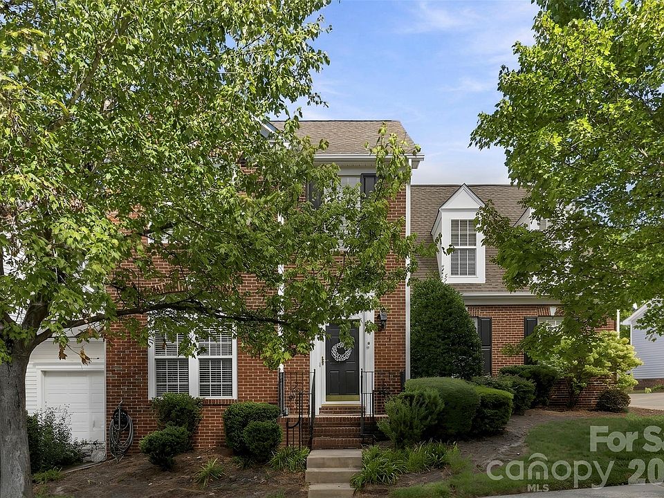 1st image of 14569 Greenpoint Ln