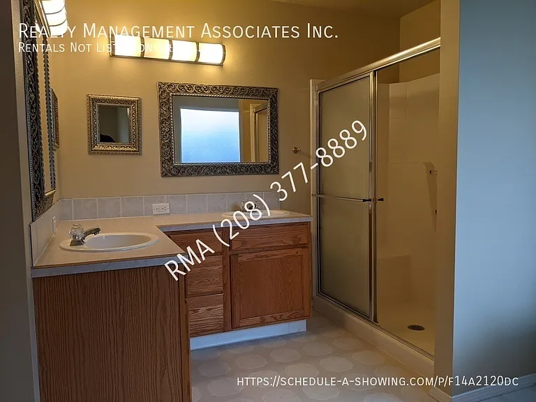 13426 W Acorn St — Photo 10