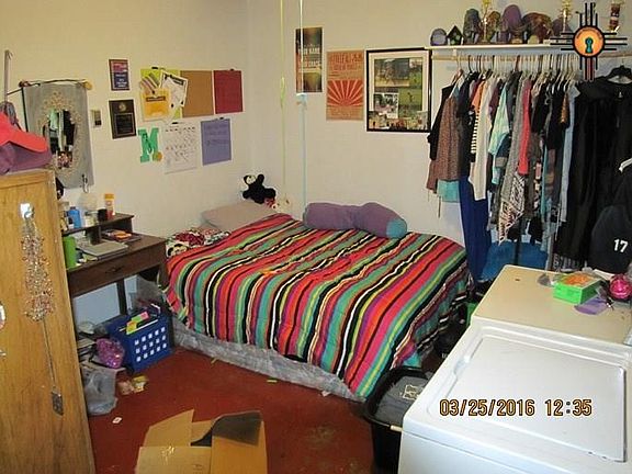 5th image of 1700 E Highland Dr