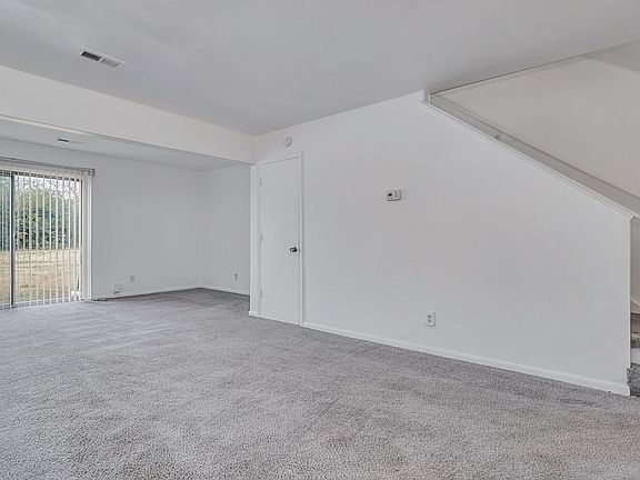 5th image of 2760 Peach St