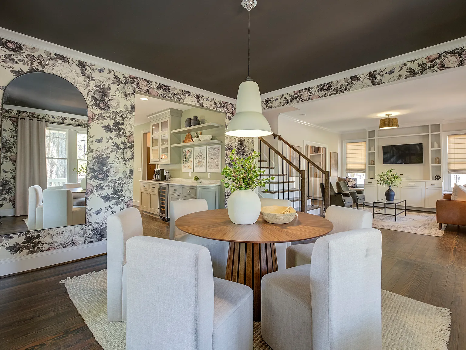429 West Park Avenue - Main House — Photo 4