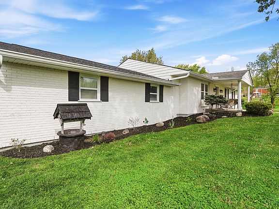 3rd image of 5211 Spechtview Dr