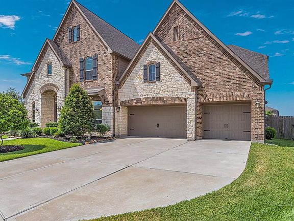 3rd image of 26927 Stillwood Meadow Ln
