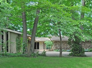 560 Lake Dr, Allegan, MI 49010
