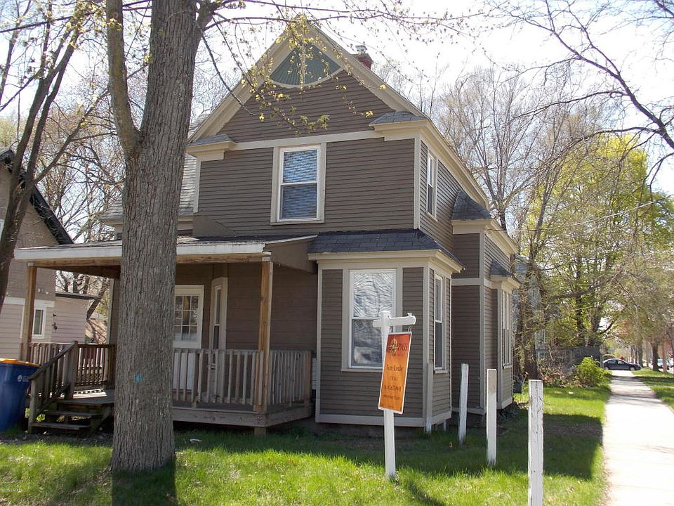 1st image of 1001 Cooper Ave SE