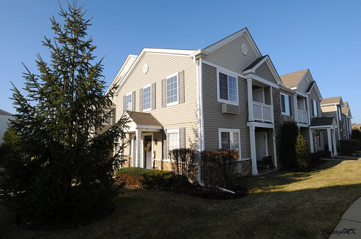 Building Photo - 1917 Silverstone Dr #1917