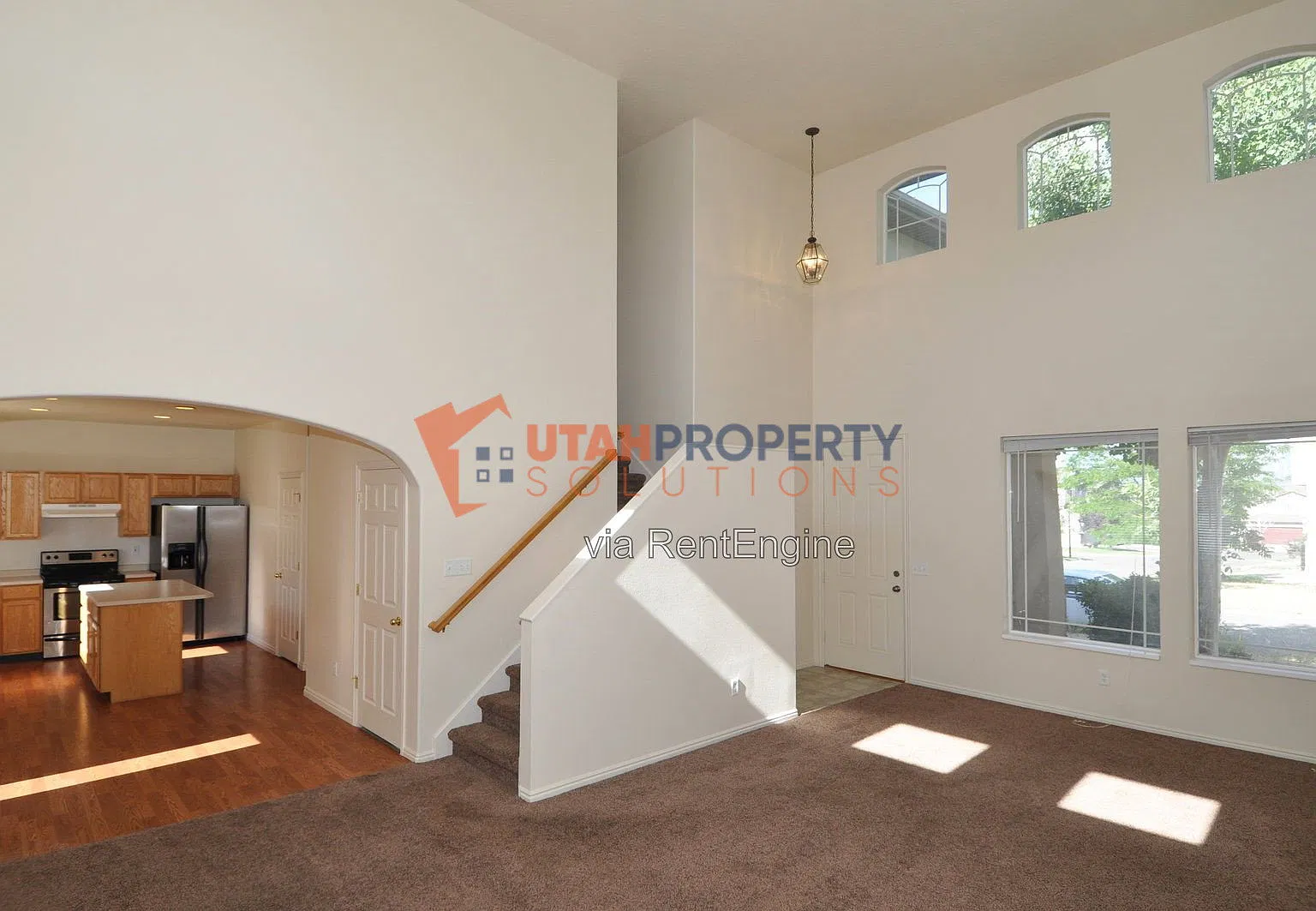 3 bed, 2.5 bath, 1718 sqft, $2,295 — Photo 4