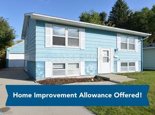 2213 6th Ave S, Fargo, ND 58103