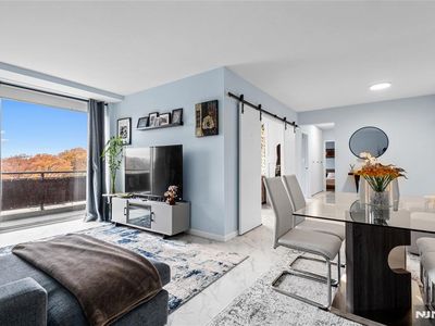 4 Horizon Rd APT 1031, Fort Lee, NJ, 07024