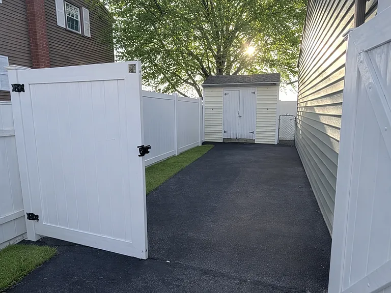 87 S Wilson St — Photo 17