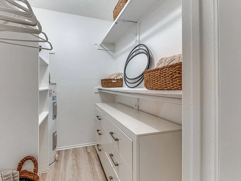 Fusion Fort Worth - Renovated Closet *Select Units
