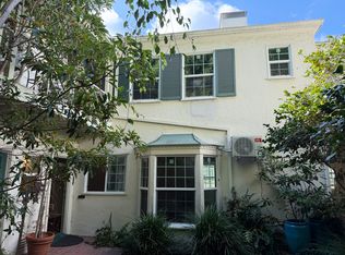 142 S Bedford Dr, Beverly Hills, CA 90212