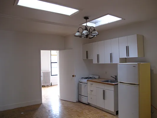 Rented by Zone Corp | media 42