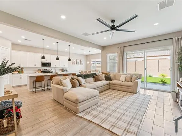 3236 W Peak View Rd, Phoenix, AZ 85083